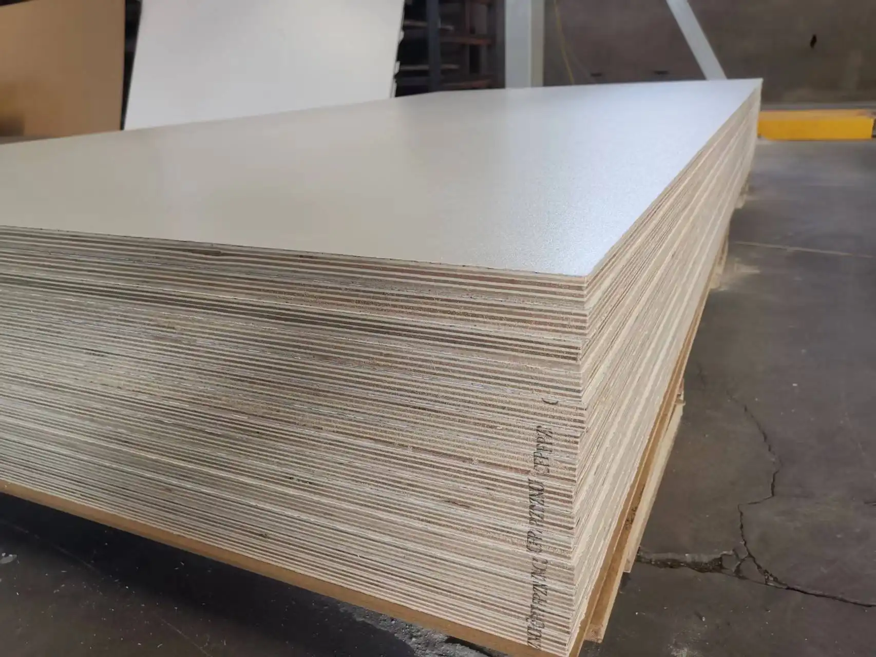 white melamine plywood